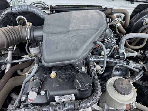 Used 2021 Toyota Tacoma SR image 30