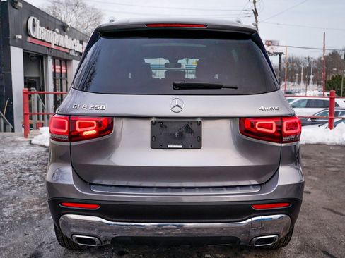 Used 2020 Mercedes-Benz GLB 250 4MATIC image 6
