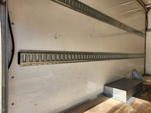 Used 2025 Chevrolet Express 3500 w/ Power Convenience Package image 31