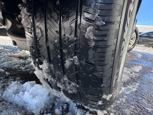 Used 2021 Ford Explorer XLT w/ Equipment Group 202A image 52