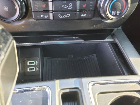 Used 2017 Ford F150 XLT w/ Equipment Group 302A Luxury image 36