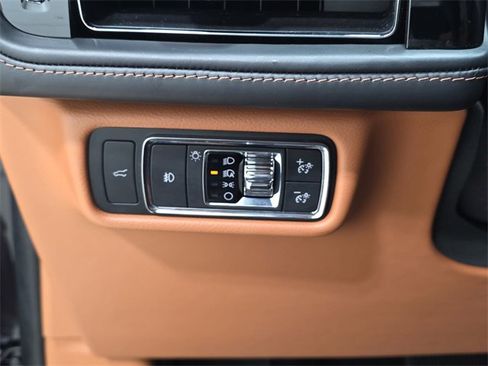 Certified 2023 Lincoln Aviator Black Label w/ Dynamic Handling Package image 23