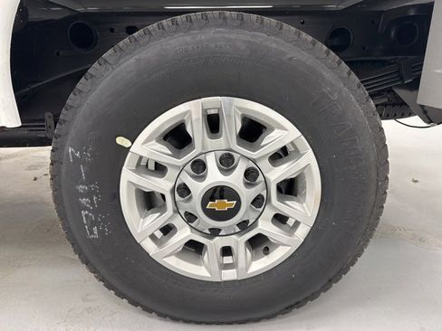 New 2026 Chevrolet Silverado 2500 W/T w/ WT Convenience Package image 43