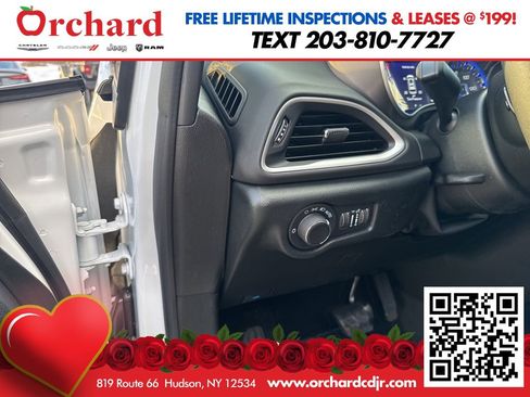 New 2026 Chrysler Voyager LX image 19