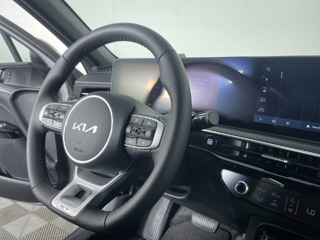 New 2027 Kia K5 GT w/ GT1 Package FWD image 30