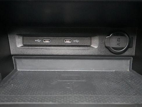 Used 2022 Volkswagen Tiguan SEL R-Line image 38