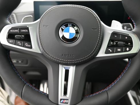 New 2026 BMW X5 M60i image 21
