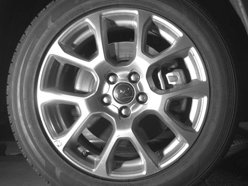 Used 2025 Jeep Compass Limited image 13