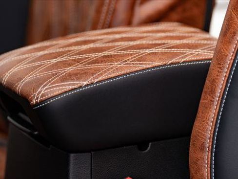 Used 2026 Jeep Gladiator Sport image 32