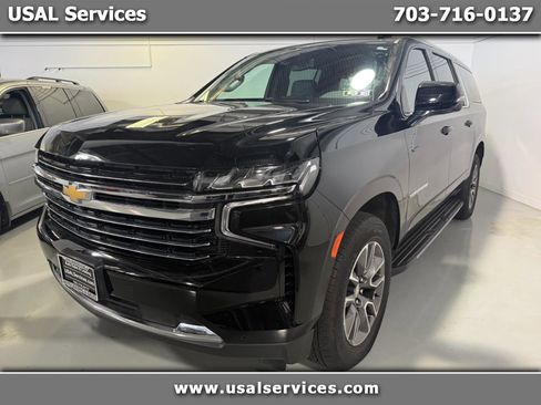 Used 2022 Chevrolet Suburban LT w/ Luxury Package image 1
