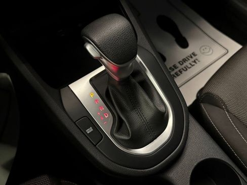 Used 2024 Kia Forte LXS w/ LXS Technology Package image 16