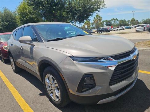 Used 2021 Chevrolet Blazer LT FWD image 9