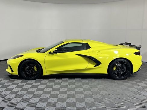 Used 2022 Chevrolet Corvette Stingray Premium Conv w/ Z51 Performance Package image 7