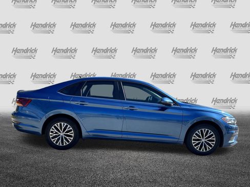 Used 2019 Volkswagen Jetta SE w/ Cold Weather Package image 11