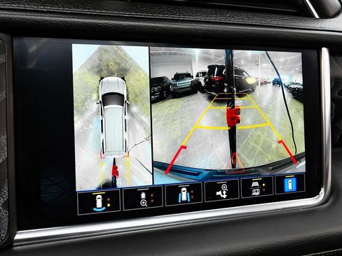 Used 2024 GMC Yukon XL Denali w/ Max Trailering Package image 21