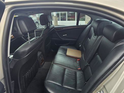 Used 2010 BMW 535i Sedan RWD image 11