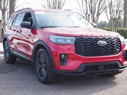 Certified 2025 Ford Explorer ST AWD/4WD image 1