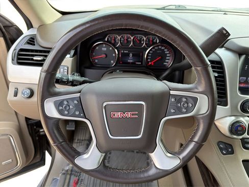 Used 2016 GMC Yukon SLT w/ Open Road Package RWD image 18