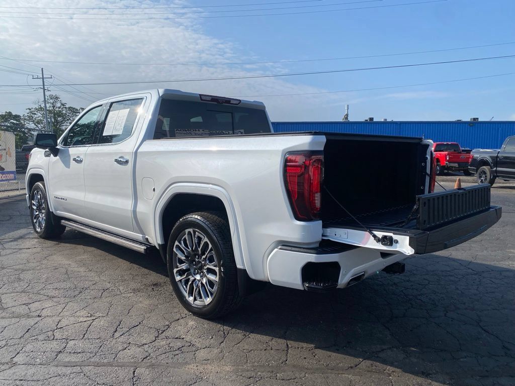 Used 2024 GMC Sierra 1500 Denali Ultimate AWD/4WD image 5