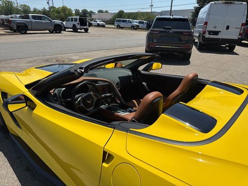 Used 2016 Chevrolet Corvette Z06 w/ 2LZ Preferred Equipment Group RWD image 11