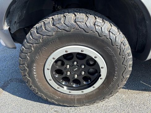 Used 2014 Ford F150 Raptor w/ Equipment Group 801A Luxury image 18