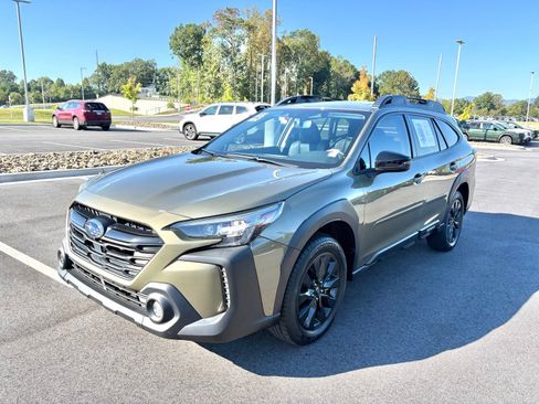 Used 2023 Subaru Outback Onyx Edition XT AWD/4WD image 3