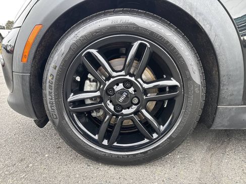 Used 2013 MINI Cooper Clubman FWD image 2