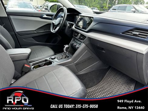 Used 2022 Volkswagen Taos SE AWD/4WD image 31