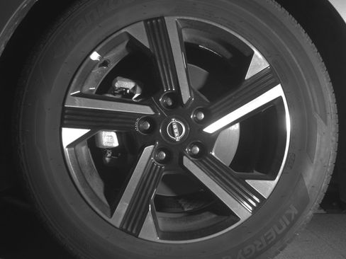 Used 2025 Nissan Sentra SV FWD image 12