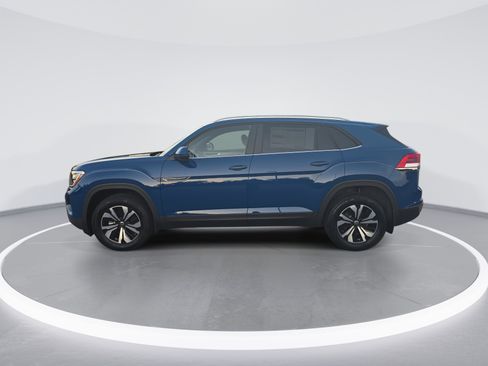 New 2025 Volkswagen Atlas Cross Sport SE image 6