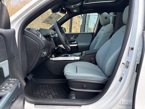New 2026 Mercedes-Benz GLB 250 4MATIC image 18