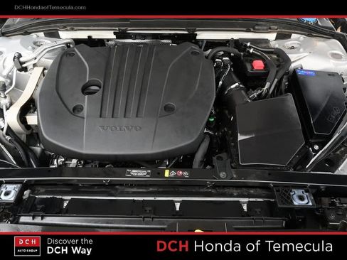 Used 2024 Volvo V60 B5 Cross Country Ultimate image 26