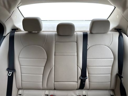 Used 2016 Mercedes-Benz C 300 4MATIC Sedan image 17