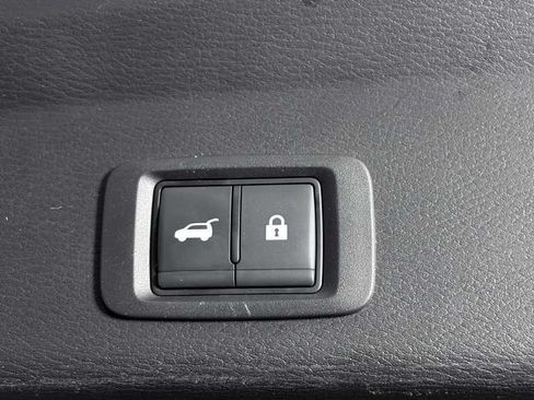 Used 2025 Mitsubishi Outlander SEL AWD/4WD image 35