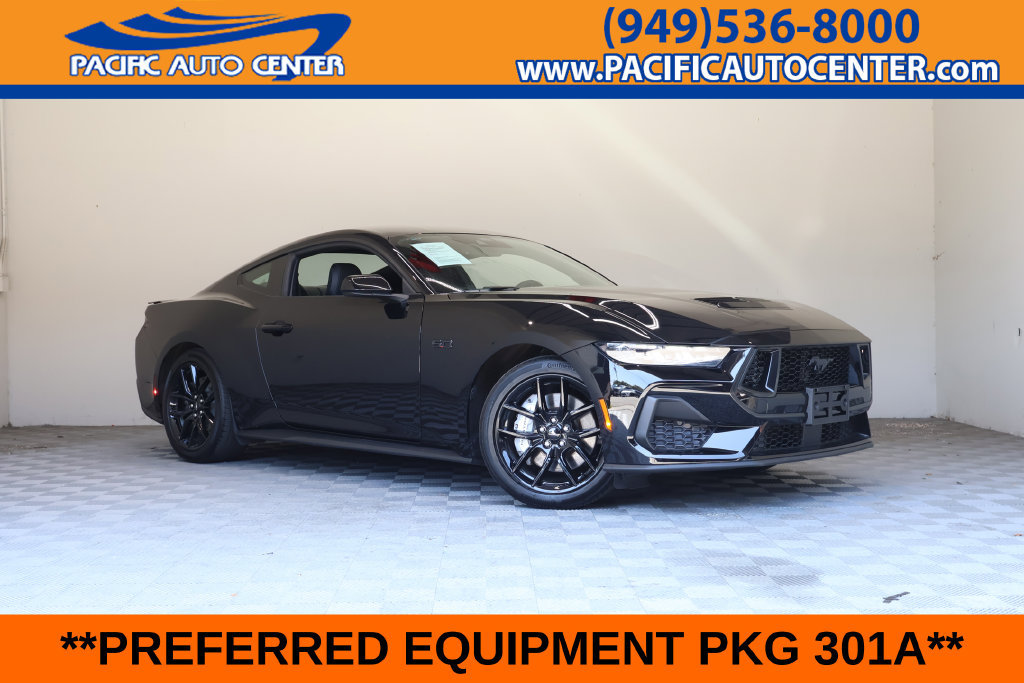 Used 2025 Ford Mustang GT RWD image 1