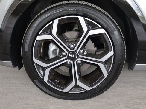 Used 2023 Kia Niro SX Touring FWD image 27