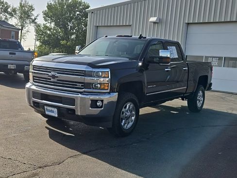 Used 2015 Chevrolet Silverado 2500 LTZ w/ Snow Plow Prep Package AWD/4WD image 3