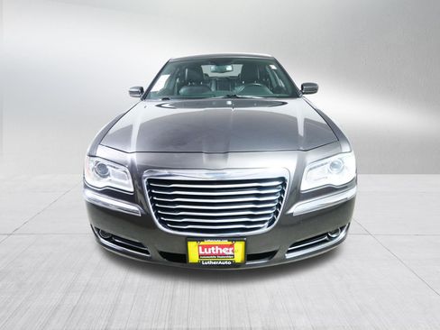 Used 2014 Chrysler 300 AWD w/ Driver Convenience Group image 2