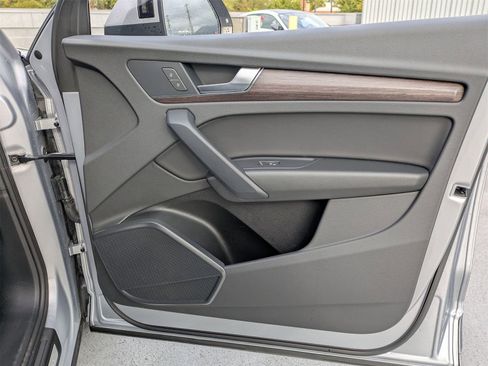 Used 2022 Audi Q5 2.0T Premium w/ Convenience Package image 20