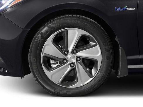 Used 2017 Hyundai Sonata Limited w/ Ultimate Package 02 FWD image 14