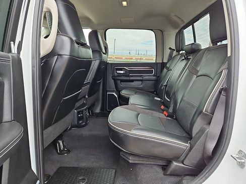 Used 2024 RAM 2500 Laramie AWD/4WD image 13
