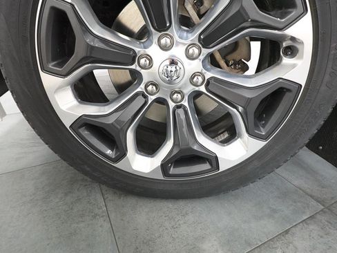 Used 2022 RAM 1500 Limited AWD/4WD image 38