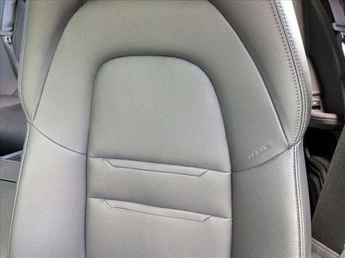 Used 2023 Porsche Panamera image 14