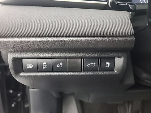 Used 2026 Toyota Camry LE FWD image 28