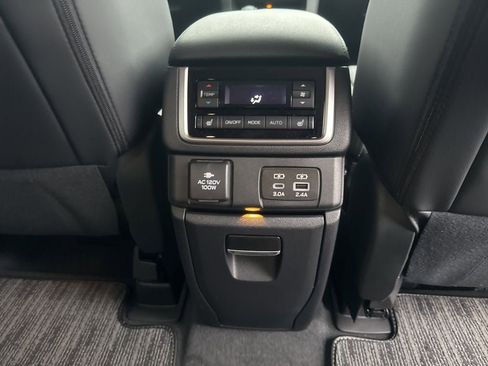 New 2026 Subaru Ascent Touring image 30