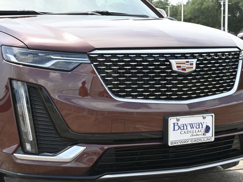 Certified 2023 Cadillac XT6 Luxury FWD image 28