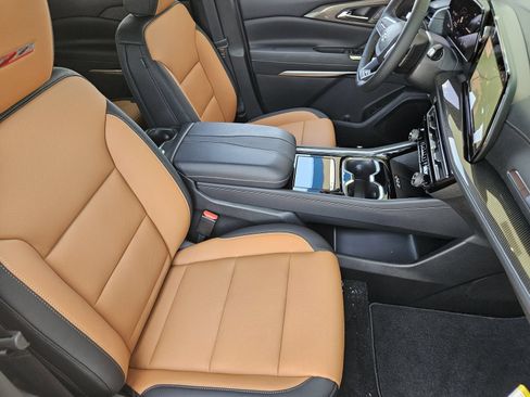 New 2027 Chevrolet Traverse Z71 w/ Driver Confidence Package AWD/4WD image 16