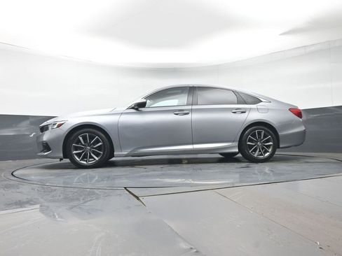 Used 2021 Honda Accord EX-L image 27
