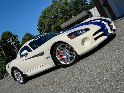 Used 2006 Dodge Viper SRT-10 w/ VOI9 Edition RWD image 23
