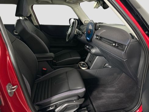 Certified 2025 MINI Cooper S image 27